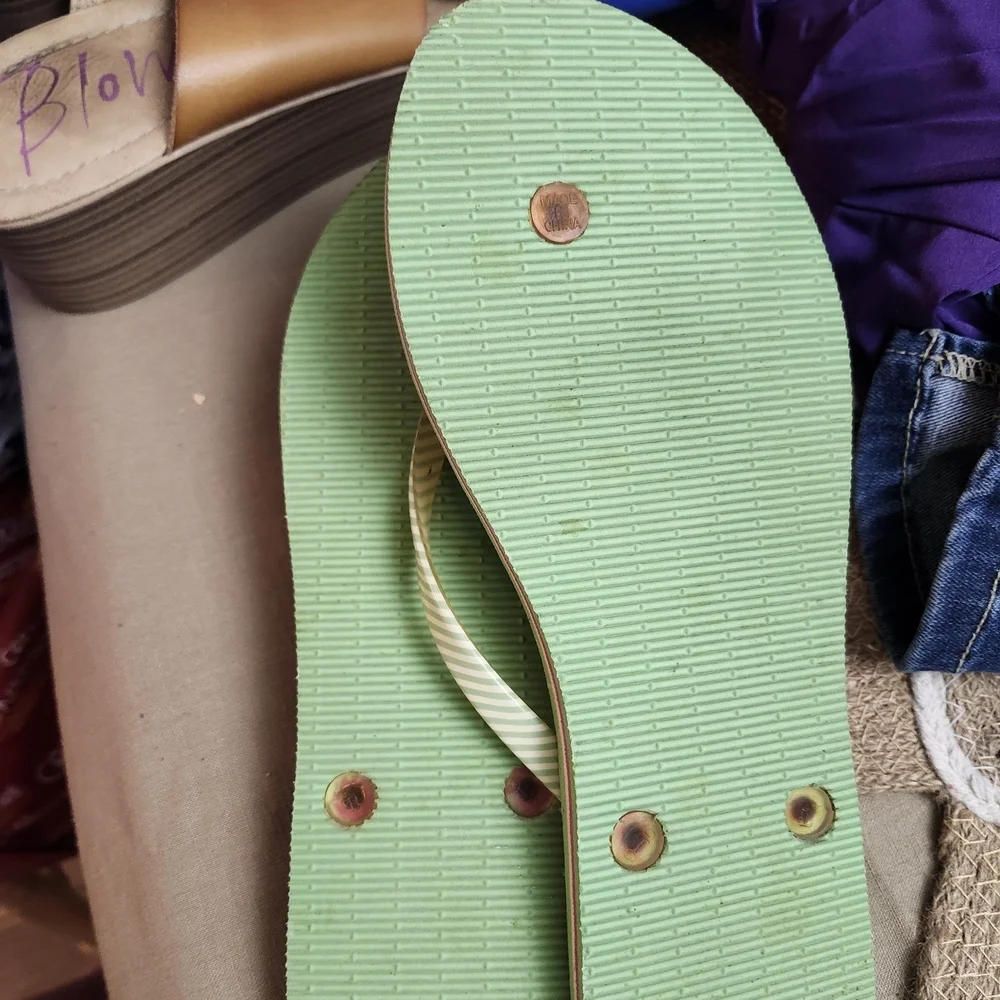 Vera Bradley Multicolor Paisley Sandals - Picture 3 of 4